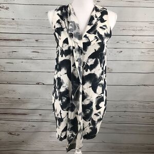 Leith Black White Floral Sleeveless 100% Silk tank